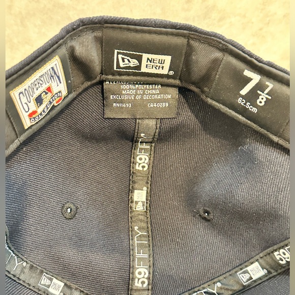 New York Yankees New Era Cooperstown  Collection Fitted Cap Size 7 7/8 with pin - Picture 4 of 11